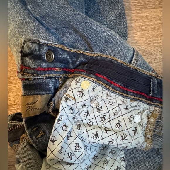 2 pairs of Boys Size 4 (4T) Pants (Penguin and H&M) - Picture 3 of 6